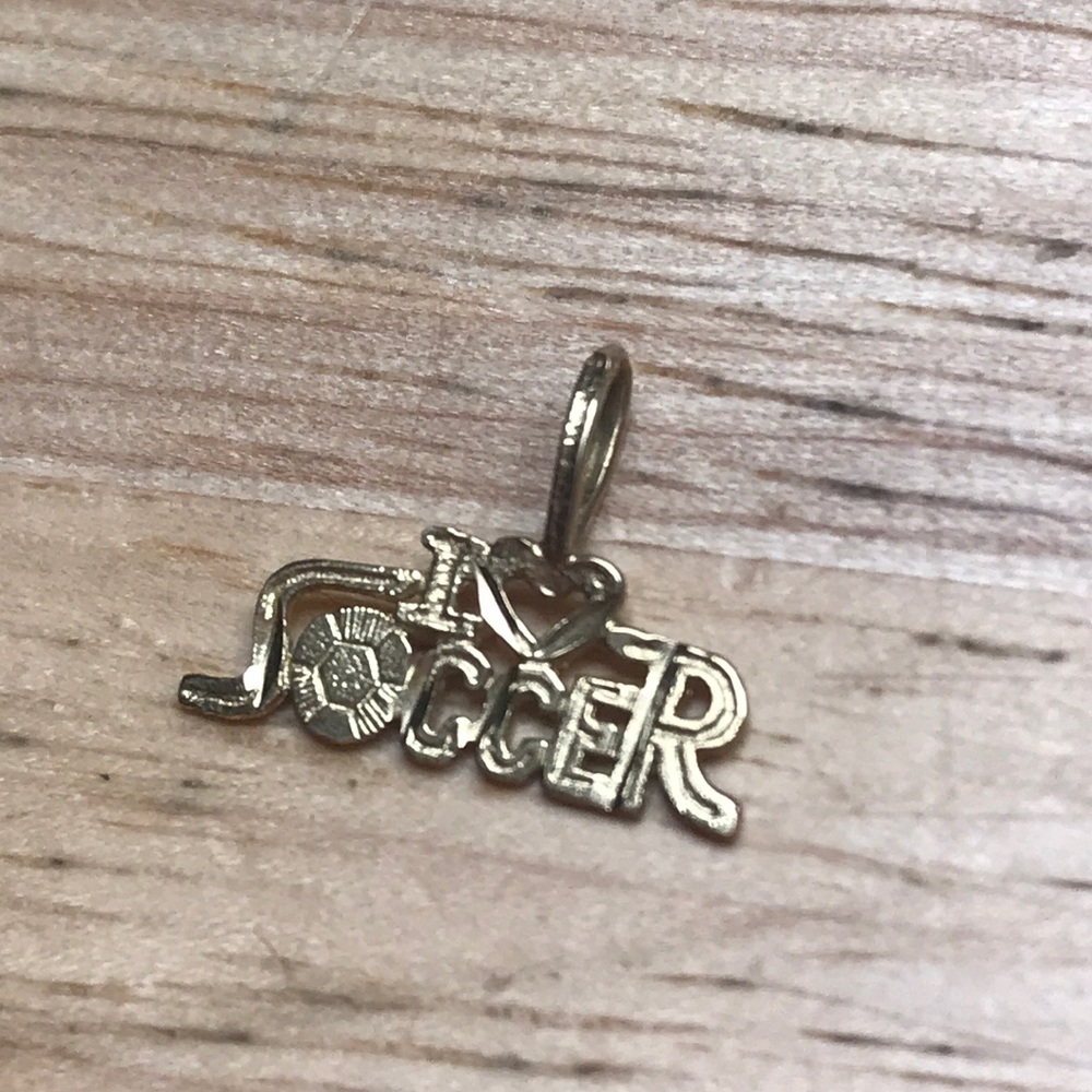 I love soccer pendant